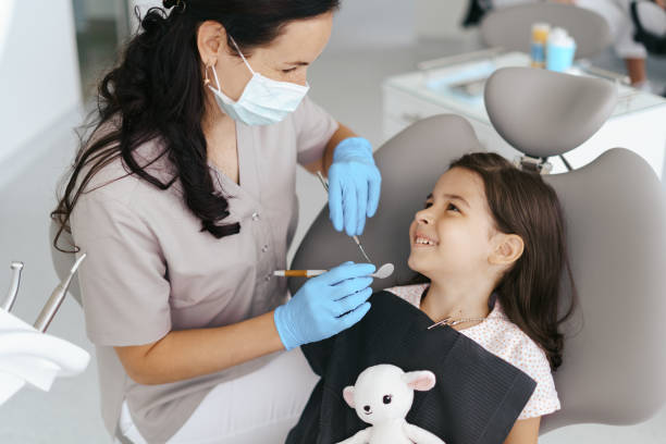 Best Cracked Tooth Emergency Dentist  in Romeovle, IL